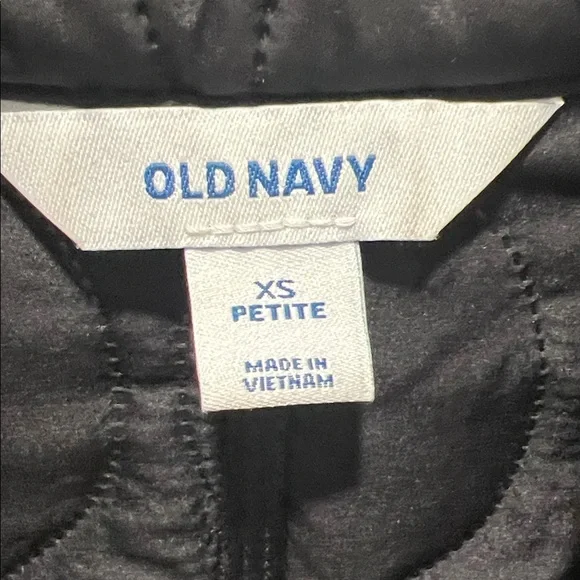 Old Navy Black Quilted Puffer Coat - Picture 3 of 5